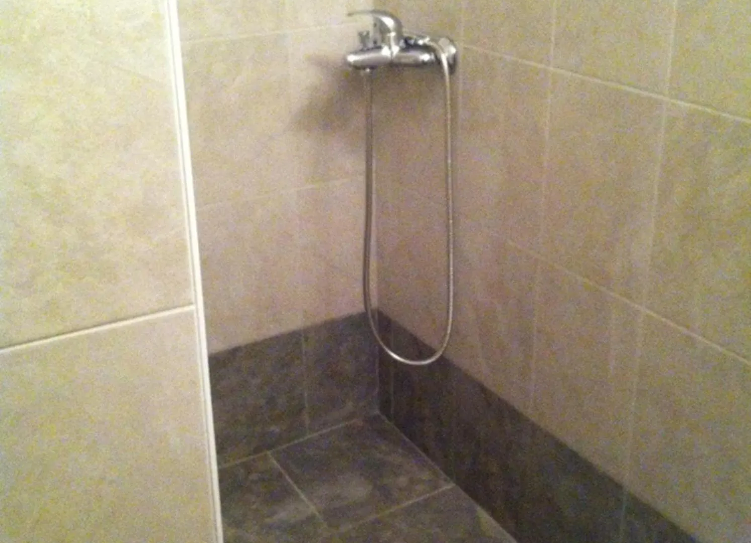 2 Bedroom Center In Thessaloniki Greece