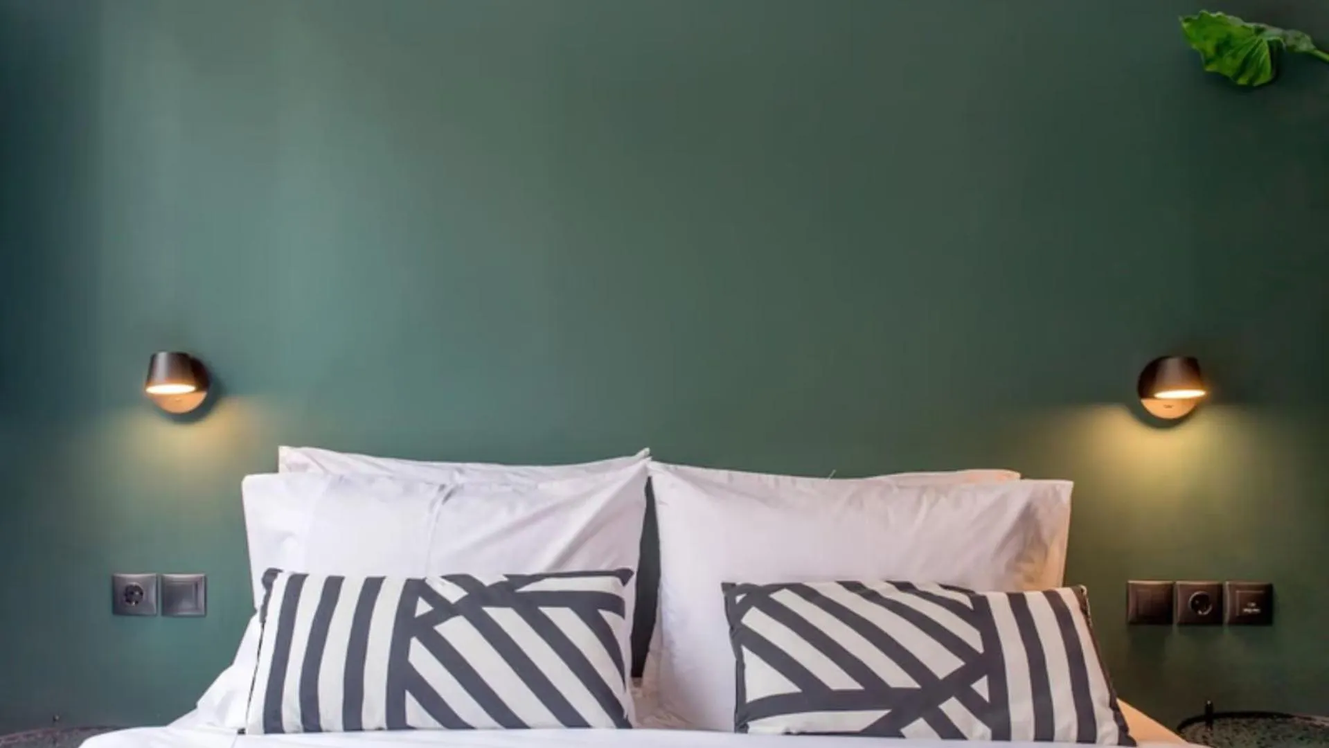 2 Bedroom Center In Thessaloniki Apartment